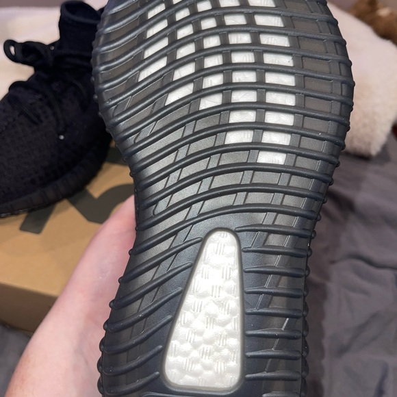 SOLD—YEEZY ONYX SIZE 6.5 US MENS (8.5 Women’s) - Picture 2 of 2